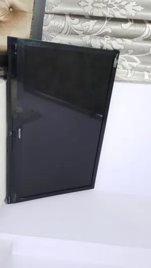 شاشة نوعها شارب