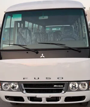 New Mitsubishi Fuso Rosa in Al Sharqiya