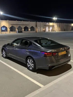 Used Nissan Altima in Al Batinah