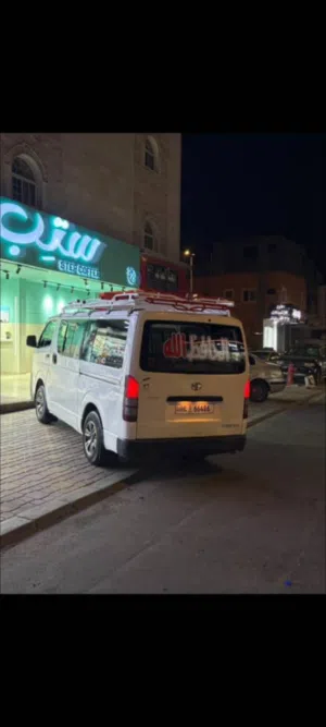 باص تويوتا هايص