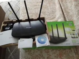 راوتر بحاله جيدة جدا نوع TP LINK