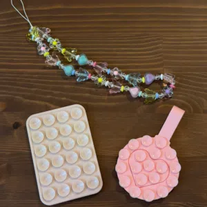 مجموعة إكسسوارات تلفون مميزة (phone straps& phone grip)