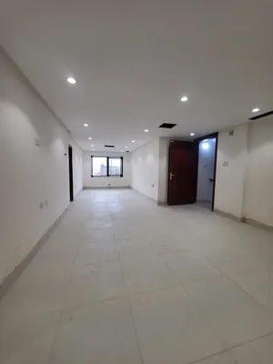 100 m2 5 Bedrooms Apartments for Rent in Hawally Bayan