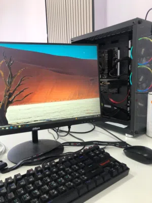 للبيع أو البدل مع MacBook Pro أو iMac