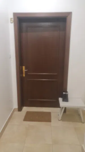 غرفه للايجار داخل شقه