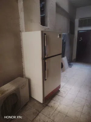 ثلاجه للبيع