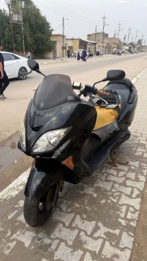 دراجه فورزا اسود بصمه