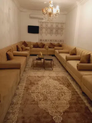 بيت دورين واجهتين قريب من البحر
