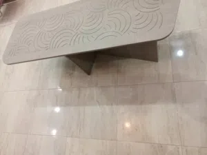 طاوله بسعر لقطه 15دينار