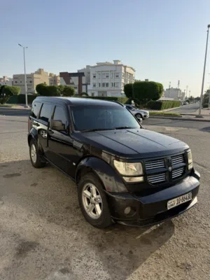 للبيع جيب دودج نيترو 2011