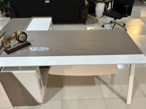Office table 1.6M
