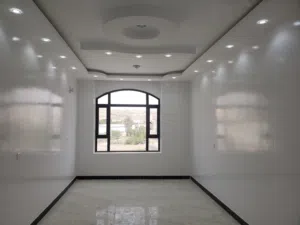 مكتب للايجار او عيادات على شارع الخمسين