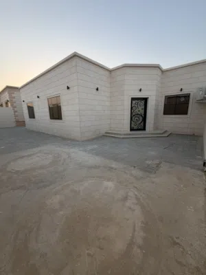 180 m2 4 Bedrooms Villa for Rent in Al Ain Other
