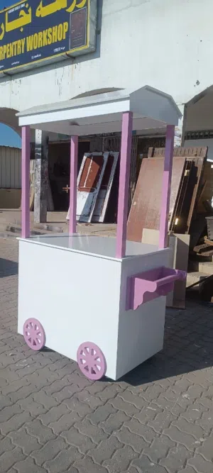 طاولة او كورنر