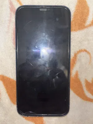iPhone 12 عادي ذاكرة 128 بطارية 100 مبدلة اقرأ الوصف مهم