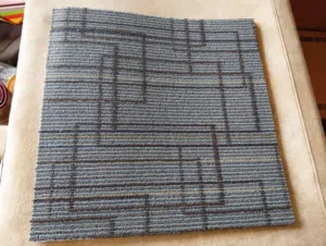 سجاد مربعات (Carpet Tiles) عالي الجودة، ممتاز