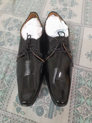 New Black Mens shoes and Boots wants to sale