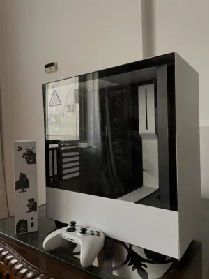 للبيع او للبدل pc مع xbox مقابل ايفون نضيف مو مبطل و بطارية زينة
