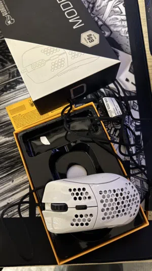 ماوس قلوريس موديل D Glorious mouse model ( D ) brand new