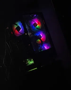 PC كيمنك العاب و مونتاج وبثوث استخدام شخصي نضيف مع كامل الملحقات