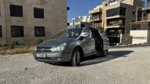 Used Kia Carnival in Amman