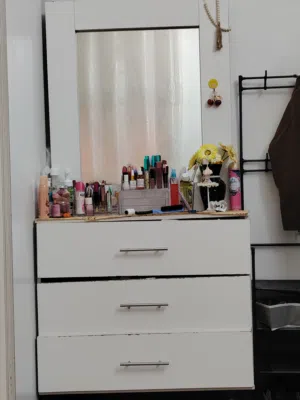 تسريحة لون ابيض