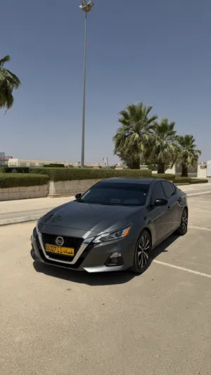 Used Nissan Altima in Buraimi