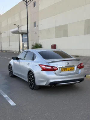 Used Nissan Altima in Buraimi