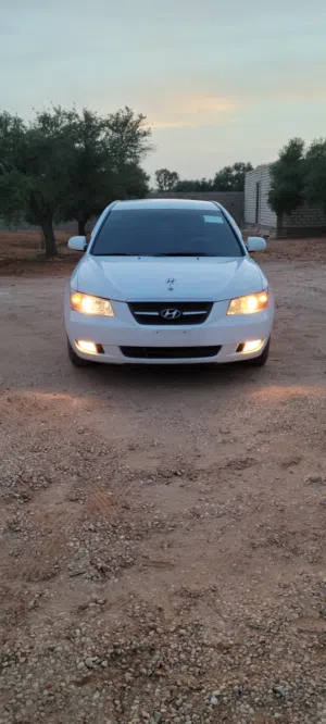 سلام عليكم سونته2007ربي يبارك سياره مسومه 19الف وبيع علا20ونص سياره كل شي موضح في فيديو وصور