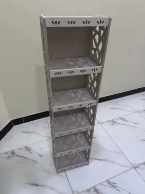 رفوف جيده وشكلها جيد قابله للتركيب ، سعرها 20 قفل.