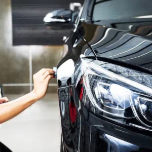 محل تلميع وتنجيد سيارات للبيع M2