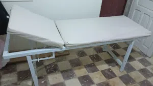 سرير طبي مستعمل