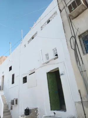 250 m2 More than 6 bedrooms Townhouse for Sale in Muscat Muttrah
