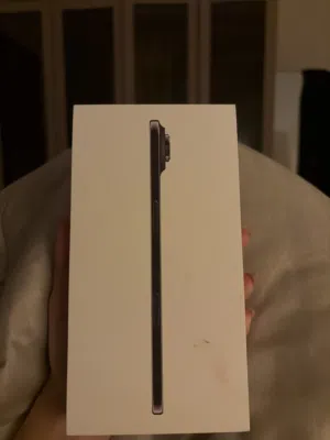 ايفون 17Air استخدام ثلاث شهور فقط وقابل للتفاوض
