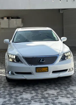 Used Lexus LS in Muscat