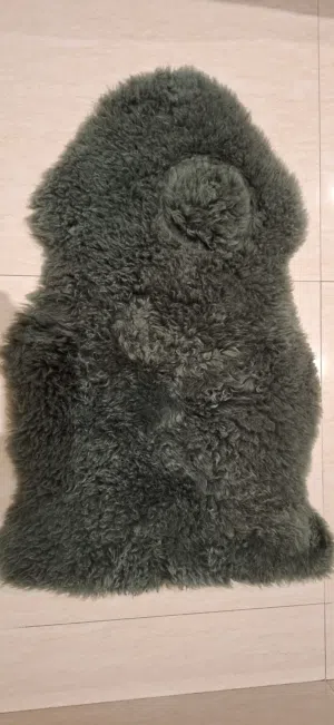 سجادة فرو ناعمة – مقاس 85 سم