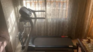 للبيع جهاز ركض رياضي نوعيته OMA
