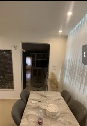 شقتين للبيع مع سطح