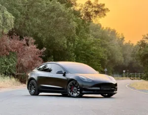 TESLA MODEL 3 PERFORMANCE GCC 2023 Service history (under warranty till