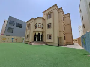 فيلا للايجار الخوض شارع مزون / Villa for rent in Al Khoud, Mazoon Street