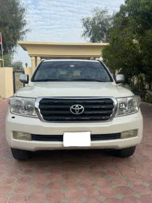 Used Toyota Land Cruiser in Um Al Quwain