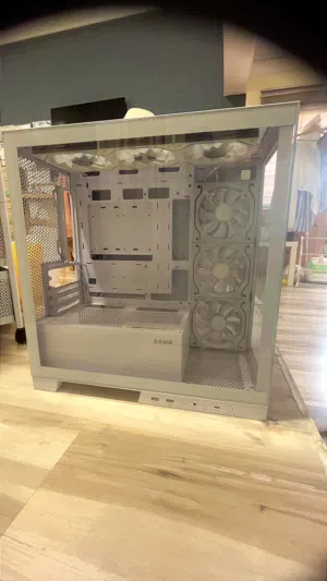 PC white case and six fans