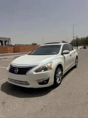 Nissan Altima 2014 model full option SL USA