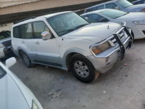 باجيرو بحاله جيده موديل 2006 الجهراء