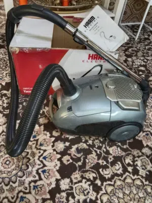 مكنسه كهربائيه شبه جديد
