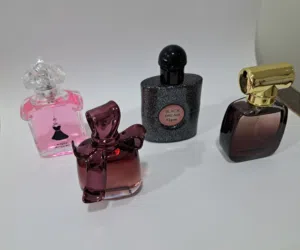 عطور صينية رخيصة (مرشوش منهم بس جم رشة )