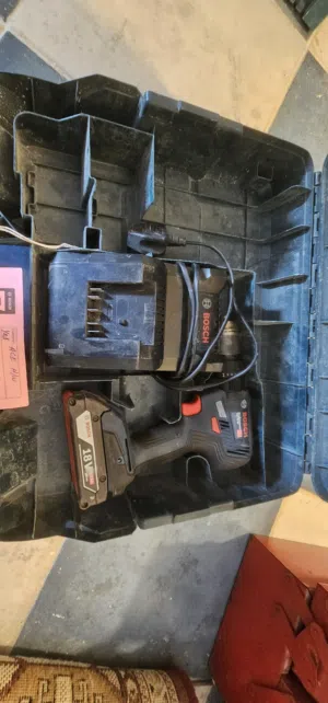 Bosch Professional 18V Cordless Drill/Driver  مثقاب بوش احترافي 18 فولت لاسلكي مع بطارية وشنتة