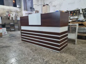 كاونتر استقبال مترين عمق 60سم مع ادراج معلقه إمكانية اختيار اللون والقياس والتوصيل مجاني خلال يومين