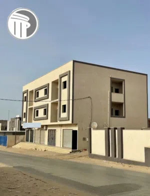 مبنى للإيجار بعد مثلث الفصول الاربعه وقبل مدرسة عبدالمنعم رياض