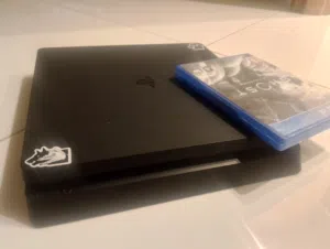 Ps4 slim 500GB non flaché.